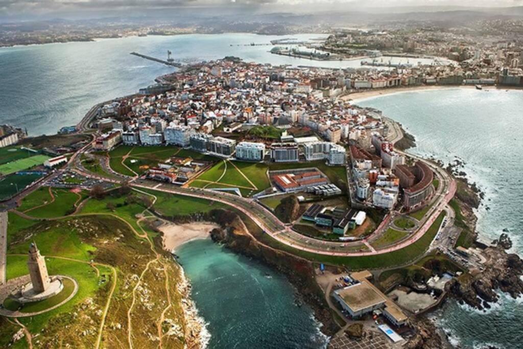 El Apartamento De Marta A Coruna Luaran gambar