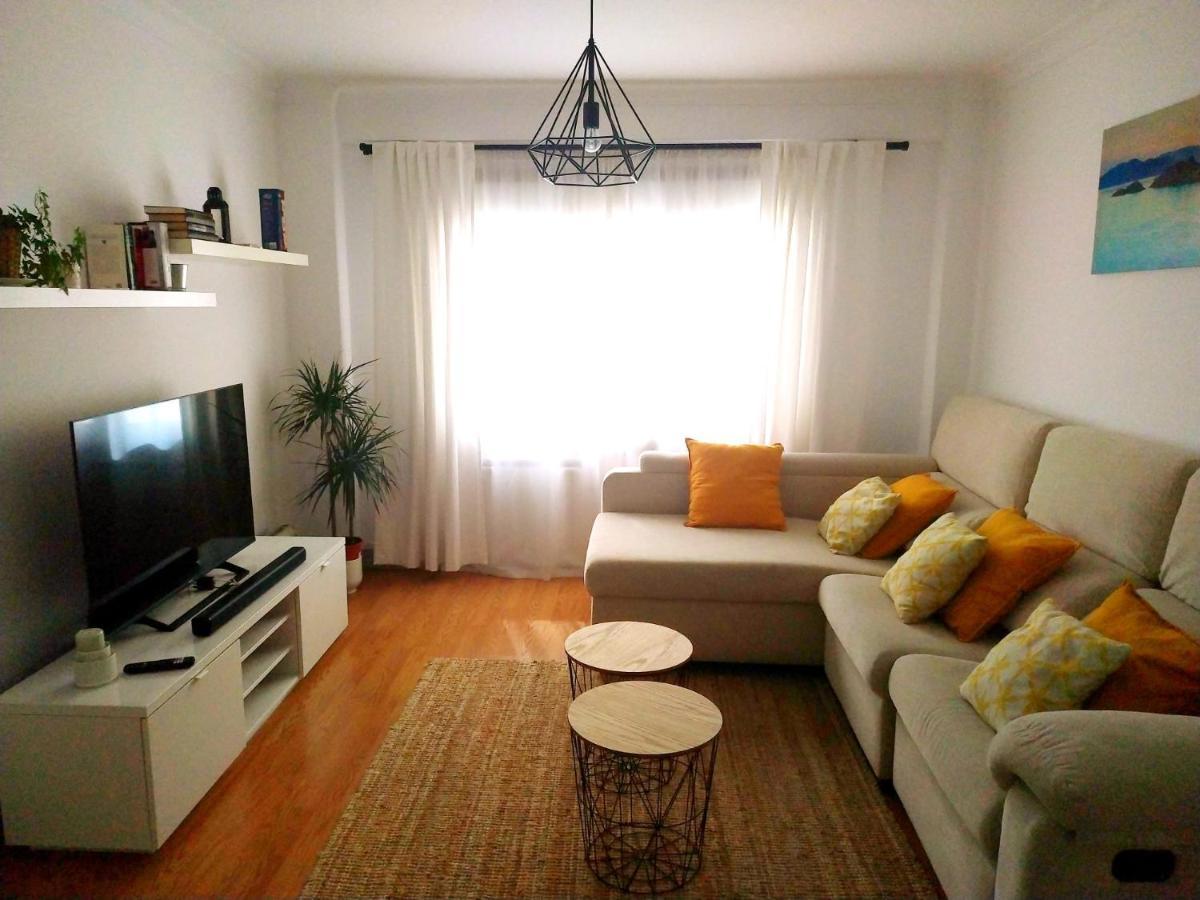 El Apartamento De Marta A Coruna Luaran gambar
